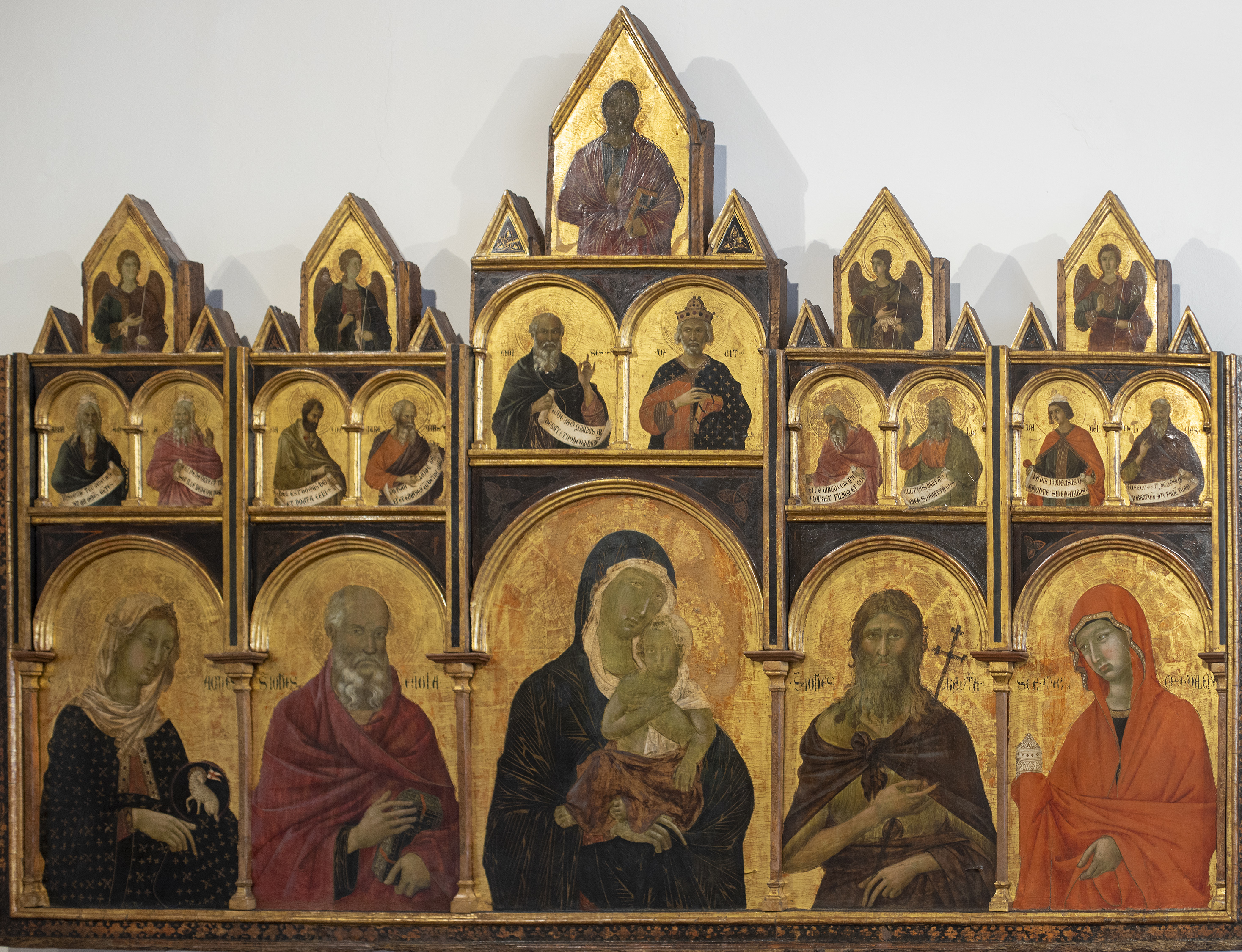 The Green Faces: Historic Cleaning and the Damage to Duccio’s Polyptych